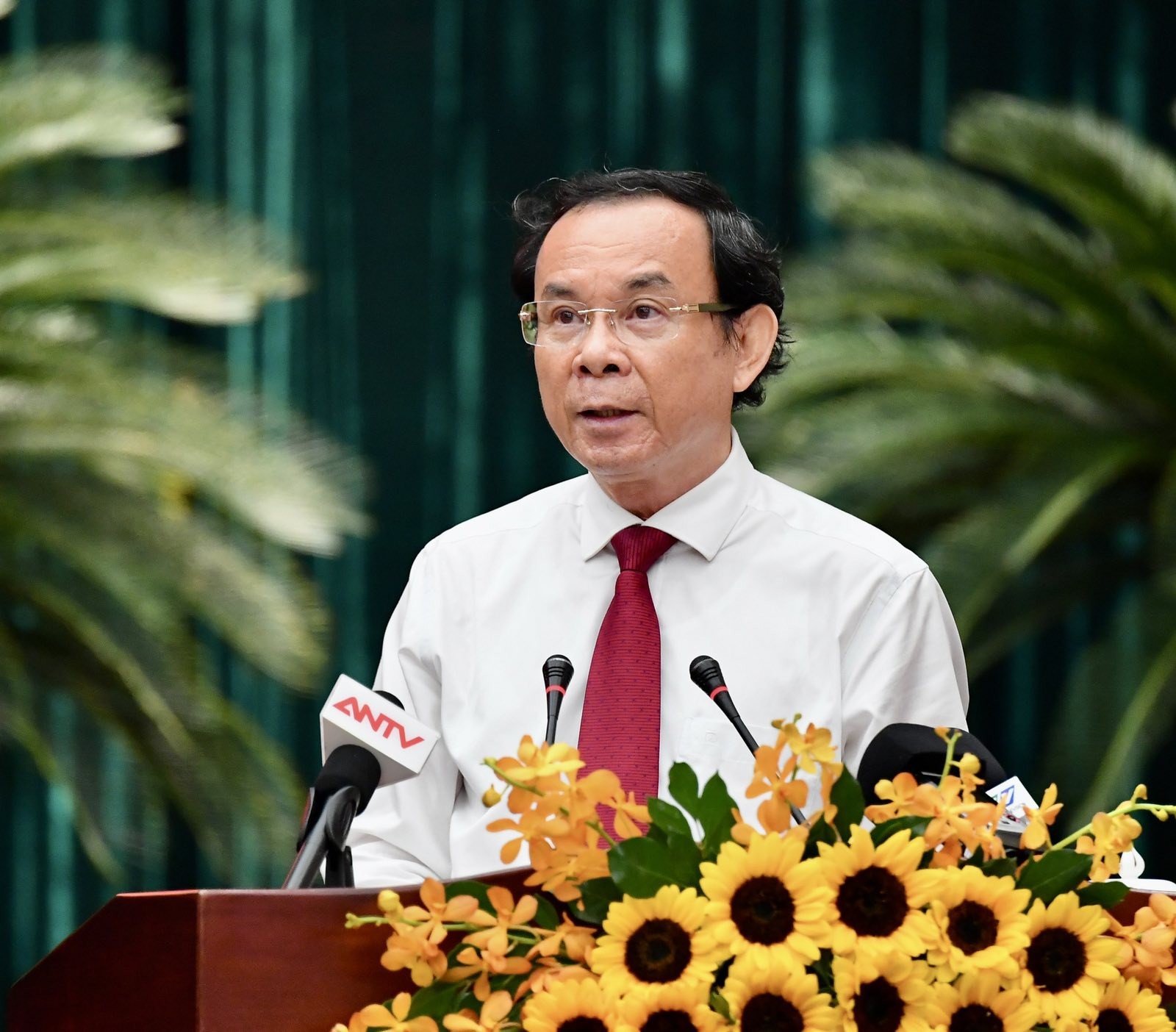 Đồng chí Nguyễn Văn Nên, Bí thư Thành ủy phát biểu tại buổi họp mặt (Ảnh: VIỆT DŨNG).